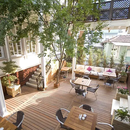 Avicenna Sultanahmet Hotel 4*